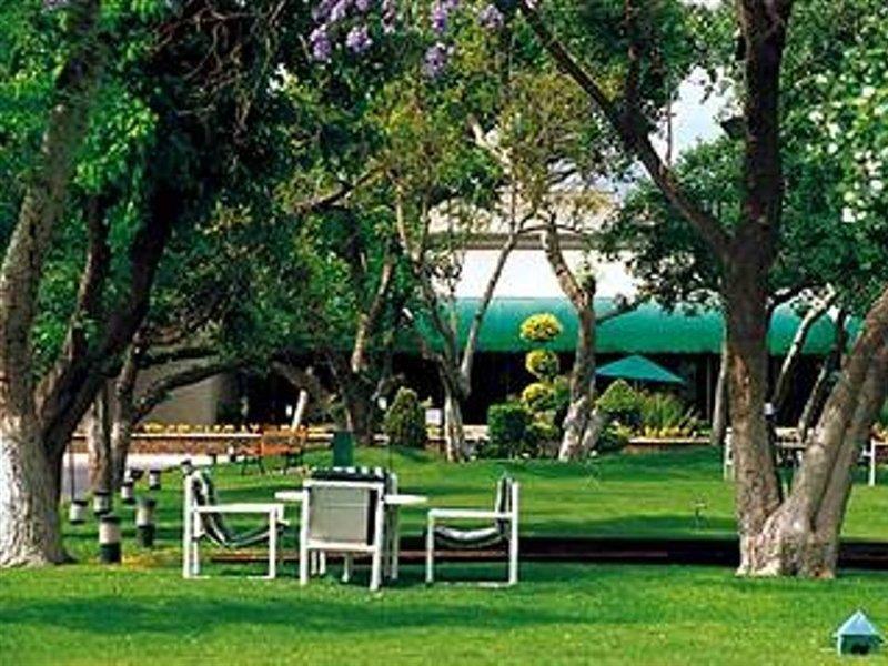 Fiesta Inn San Luis Potosi Glorieta Juarez Exterior photo