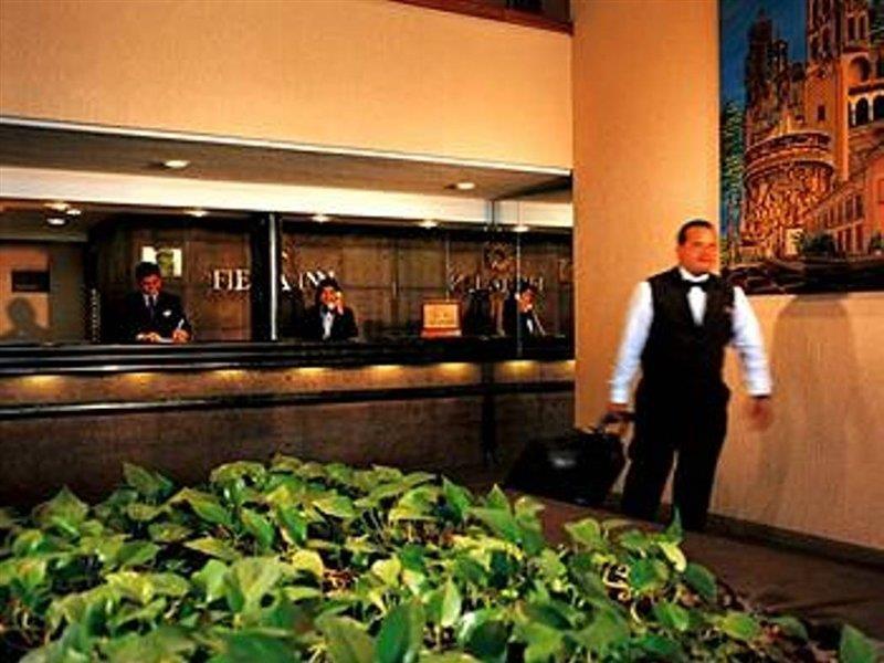 Fiesta Inn San Luis Potosi Glorieta Juarez Exterior photo