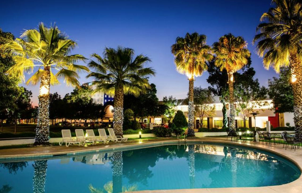 Fiesta Inn San Luis Potosi Glorieta Juarez Exterior photo